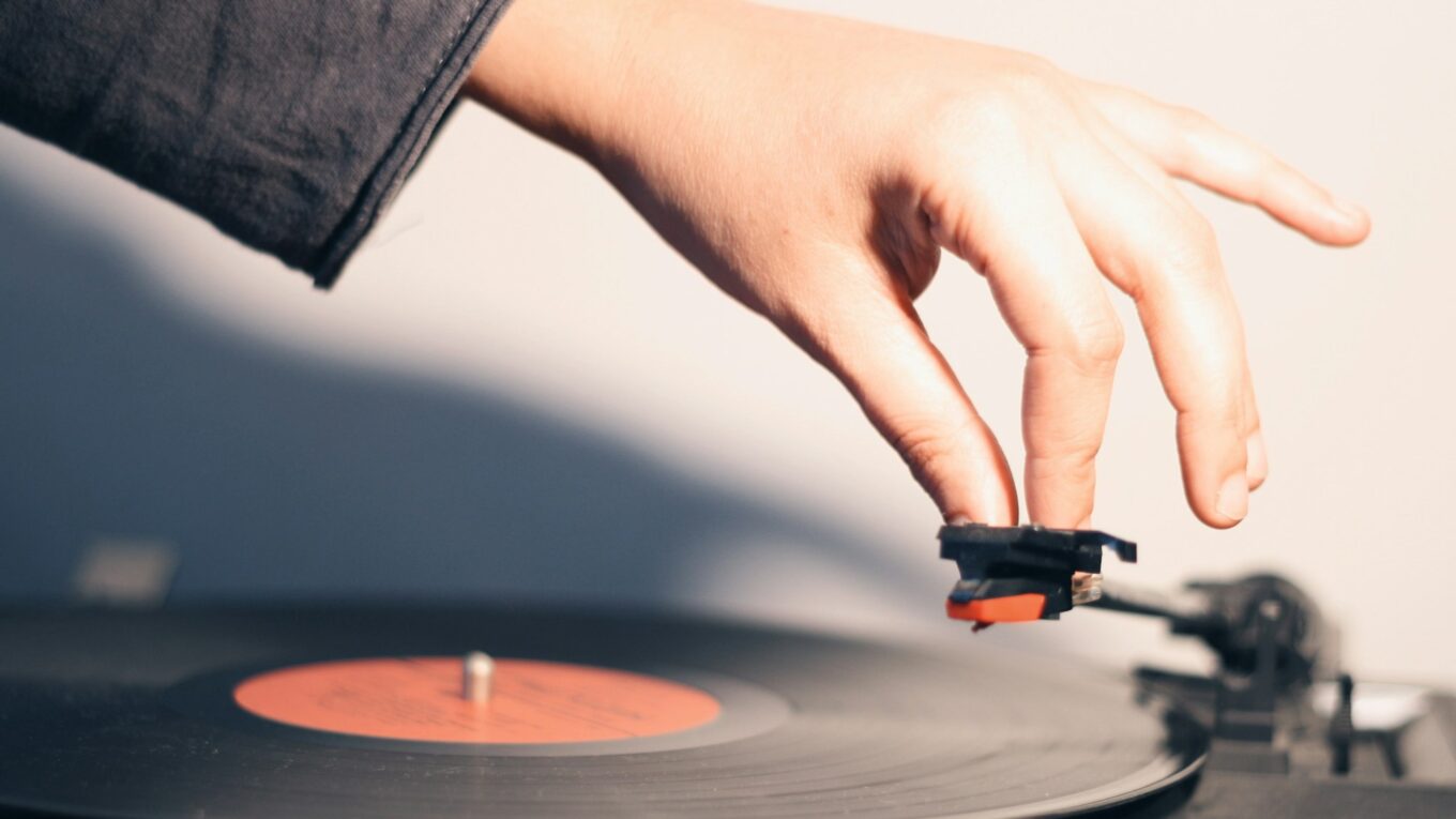 vinyl player